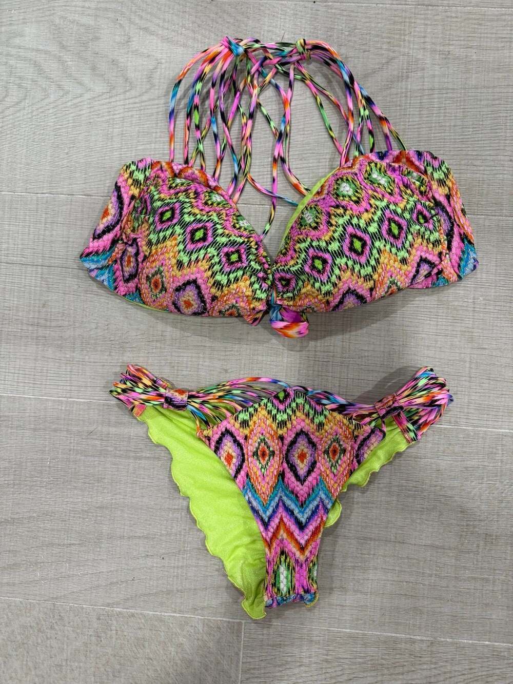 lulifama bikini, colorful pattern NWOT